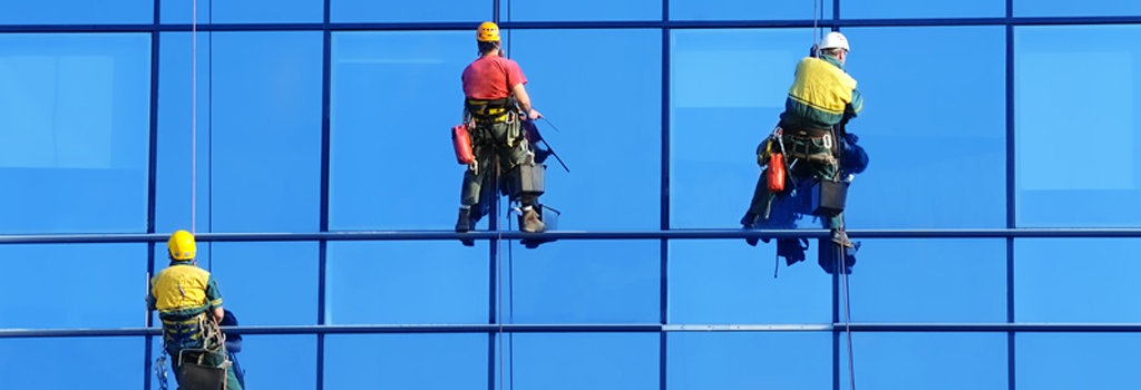FACADE CLEANING